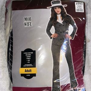 Halloween Mob Wife Costume!